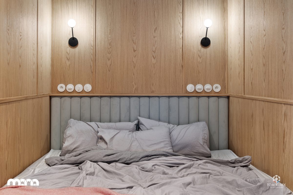 Nawet najmniejsza sypialnia powinna być funkcjonalnie urządzona | proj. Mana Design, zdj. Tom Kurek